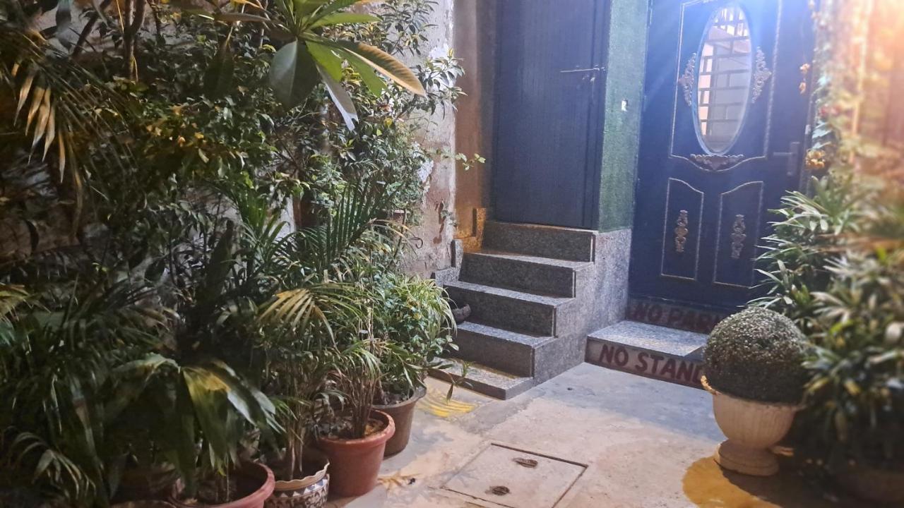 ניו דלהי Sufi Khandar Home Stay מראה חיצוני תמונה
