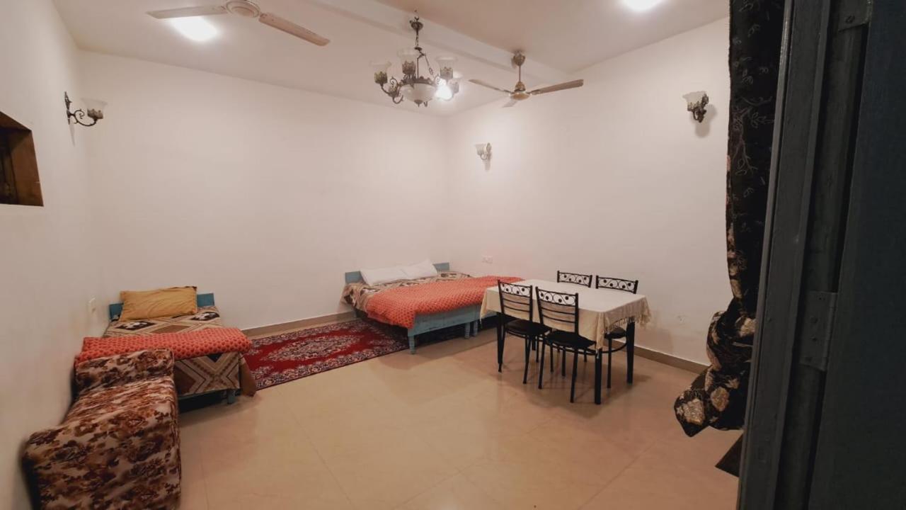 ניו דלהי Sufi Khandar Home Stay מראה חיצוני תמונה